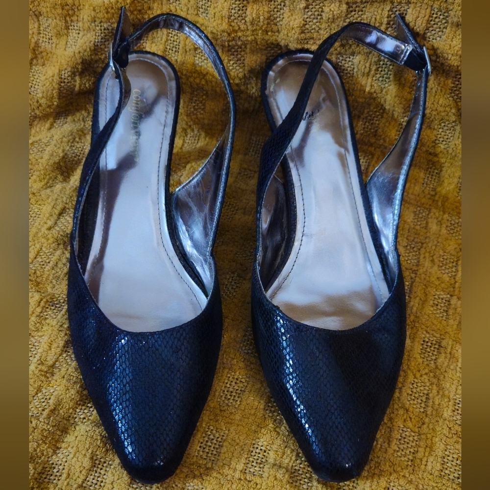 Comfortview Black Textured Slingback Heels - Size 10W